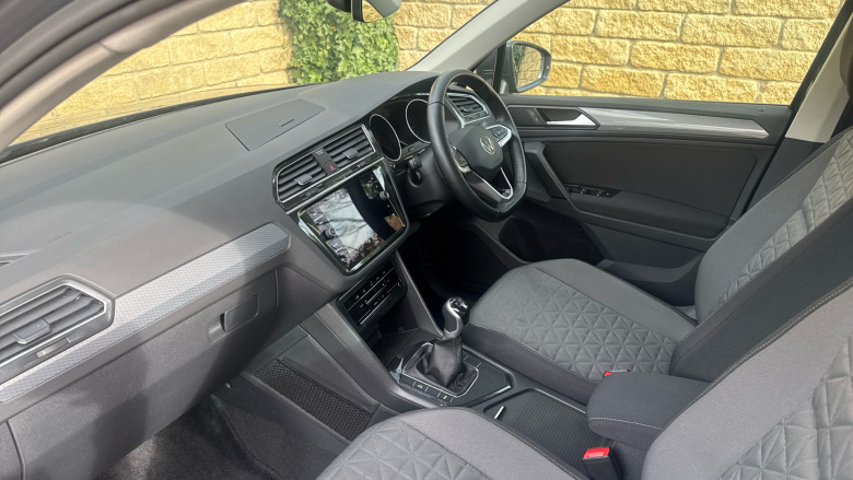 Volkswagen Tiguan 1.5 TSI 150 Life 5dr Petrol Estate